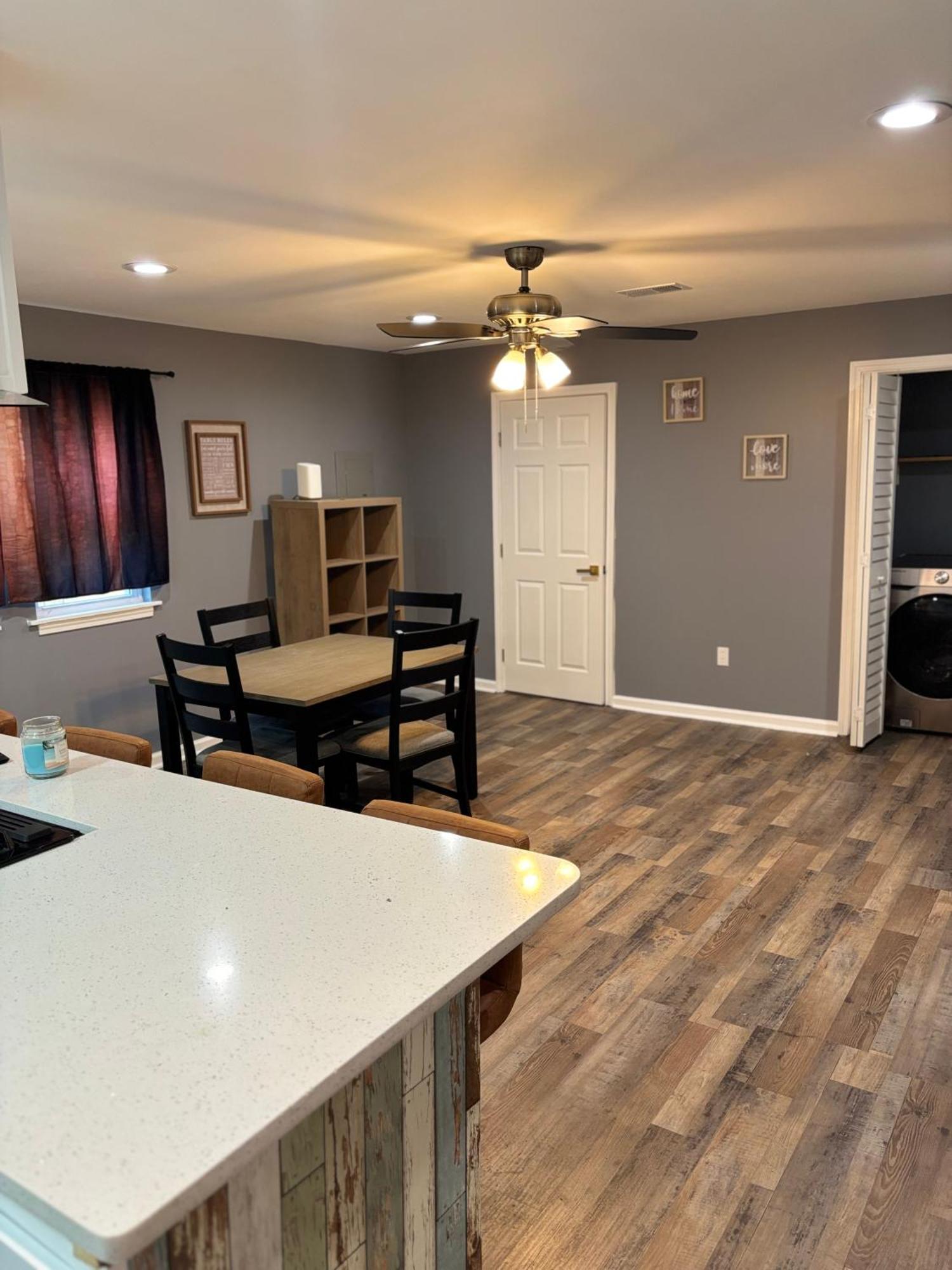 Celovacationhousing Memphis